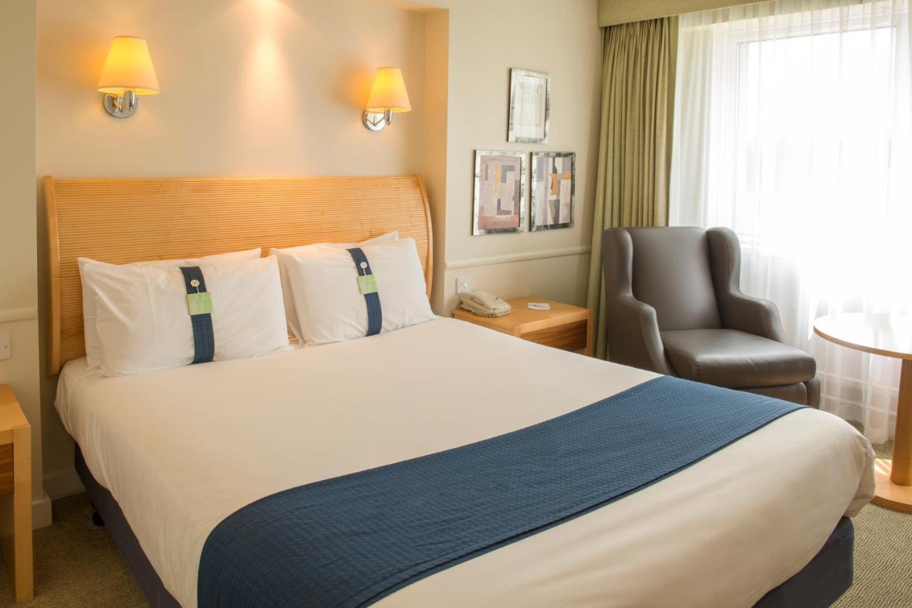 Holiday Inn Maidenhead Windsor, An Ihg Hotel Buitenkant foto