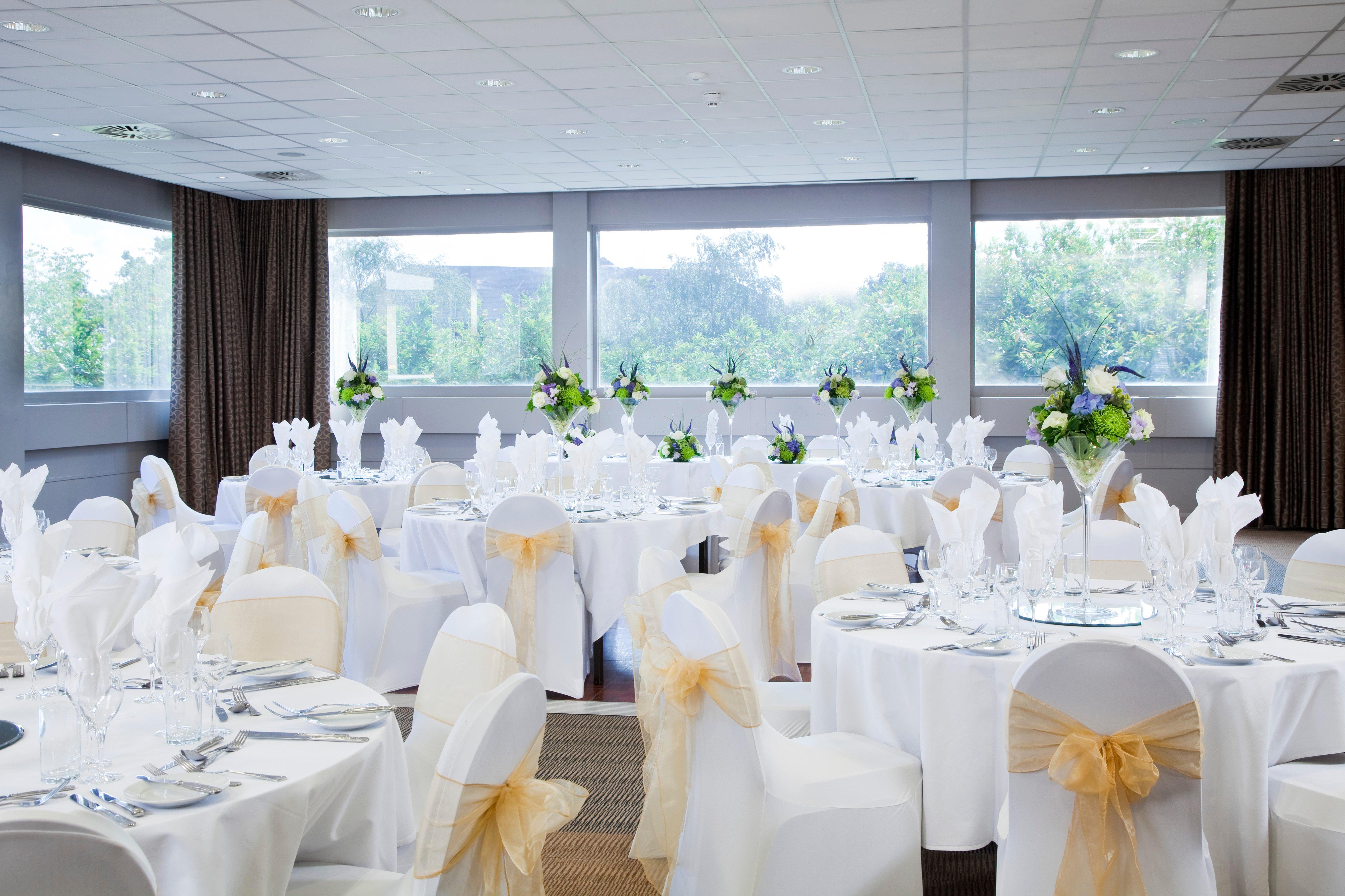 Holiday Inn Maidenhead Windsor, An Ihg Hotel Buitenkant foto